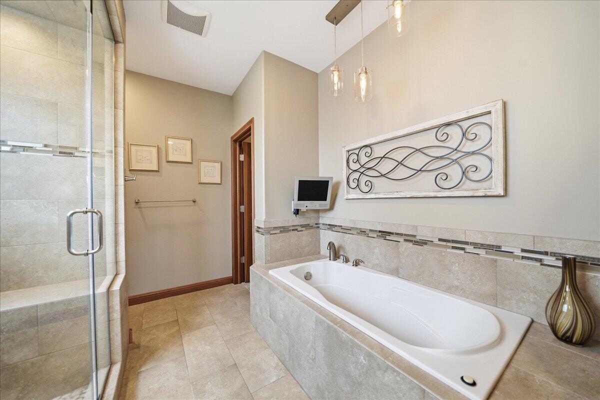 1153 Vale Park Road Valparaiso, IN 46385 - Photo 16 of 44 1200x800