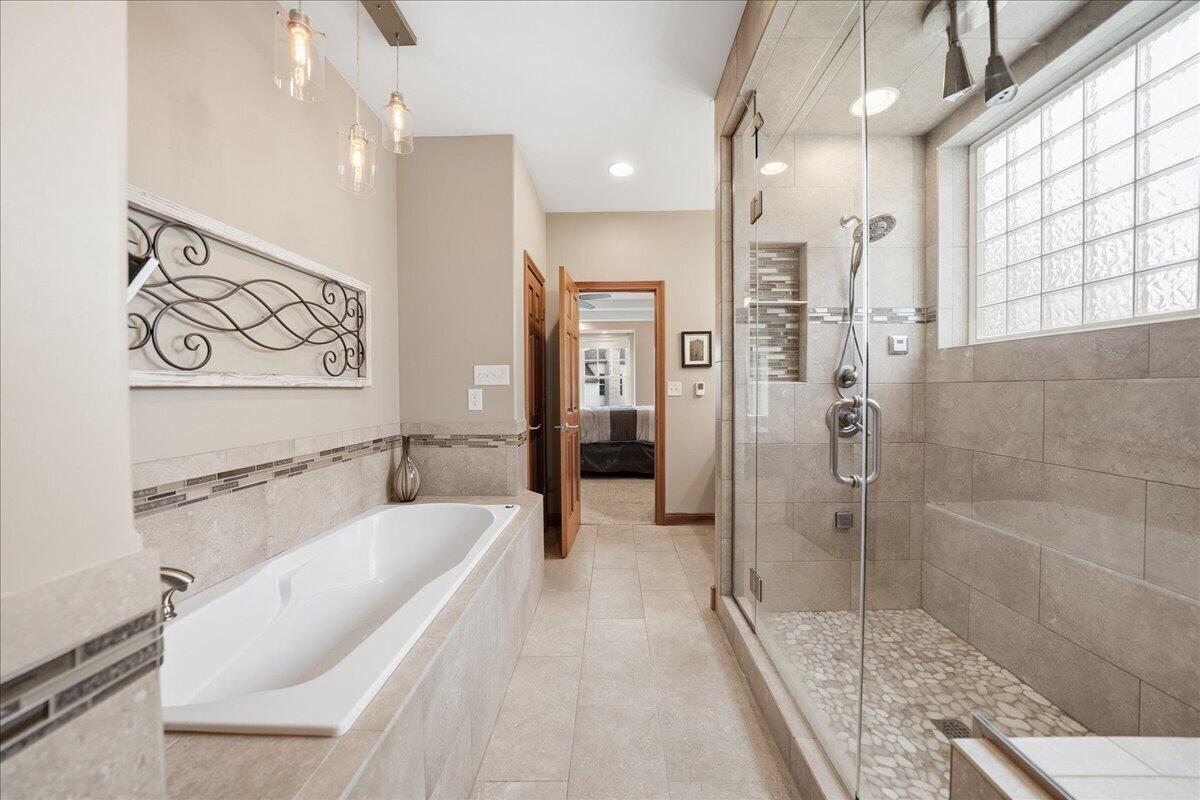 1153 Vale Park Road Valparaiso, IN 46385 - Photo 17 of 44 1200x800