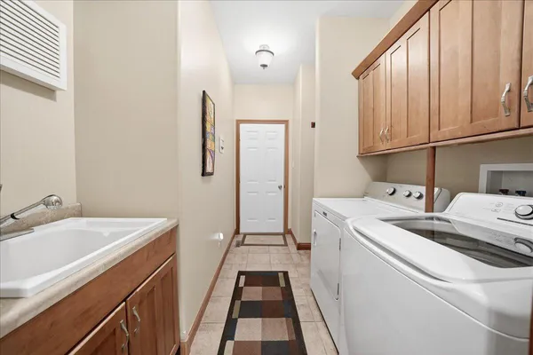 $623,900 | 1153 Vale Park Road, Valparaiso, IN 46385