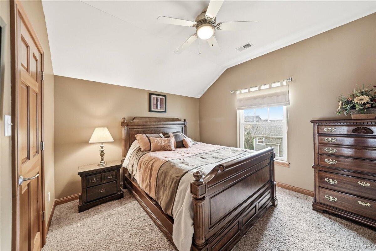 1153 Vale Park Road Valparaiso, IN 46385 - Photo 25 of 44 1200x800