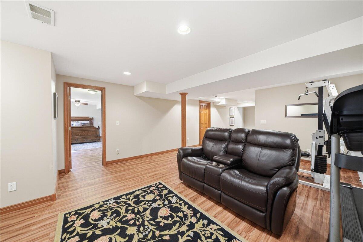 1153 Vale Park Road Valparaiso, IN 46385 - Photo 30 of 44 1200x800