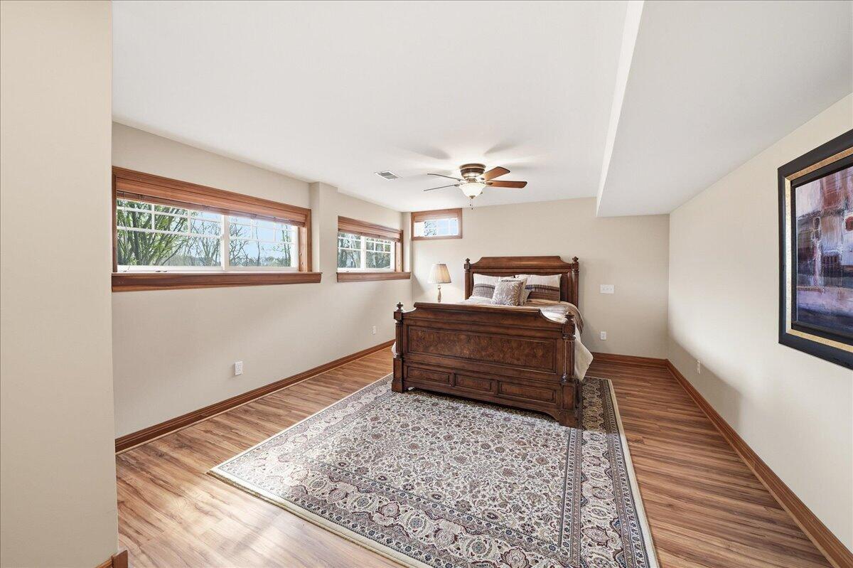 1153 Vale Park Road Valparaiso, IN 46385 - Photo 31 of 44 1200x799