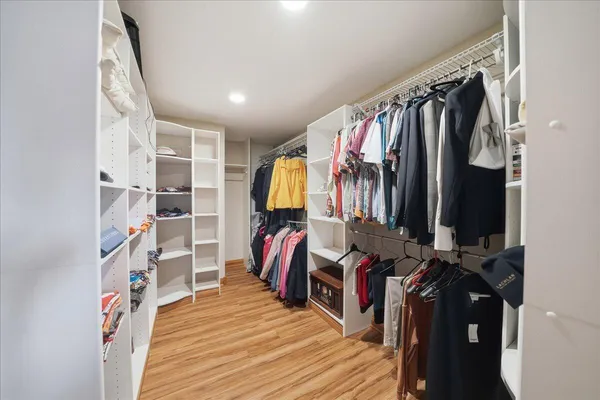 $623,900 | 1153 Vale Park Road, Valparaiso, IN 46385