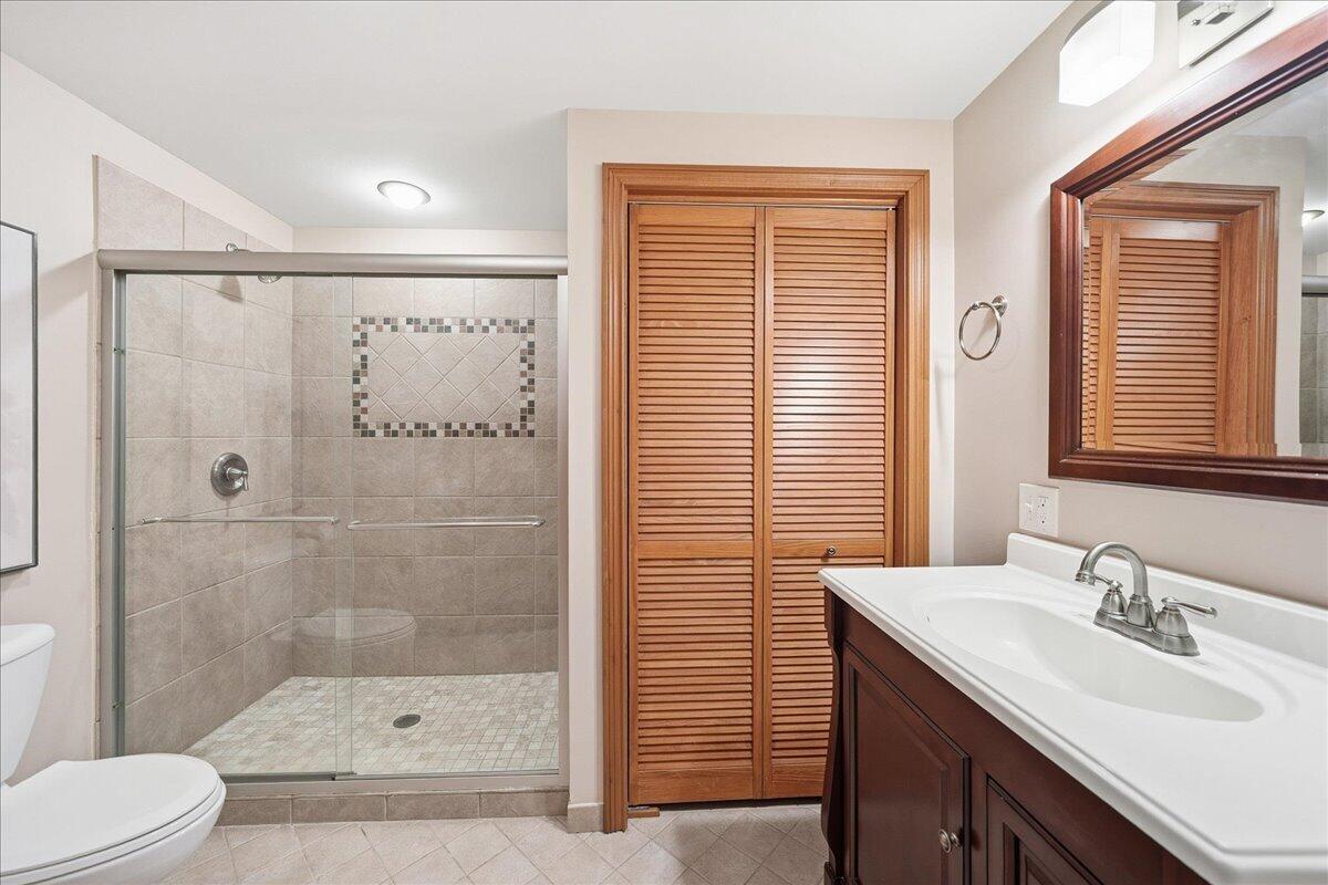 1153 Vale Park Road Valparaiso, IN 46385 - Photo 33 of 44 1200x800