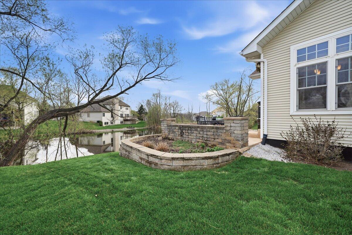 1153 Vale Park Road Valparaiso, IN 46385 - Photo 38 of 44 1200x800