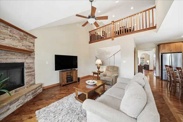 $623,900 | 1153 Vale Park Road, Valparaiso, IN 46385