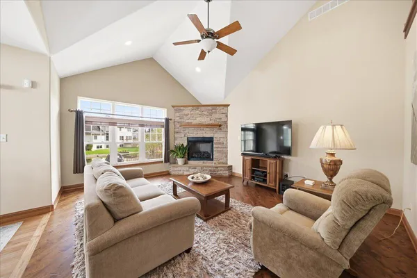 $623,900 | 1153 Vale Park Road, Valparaiso, IN 46385