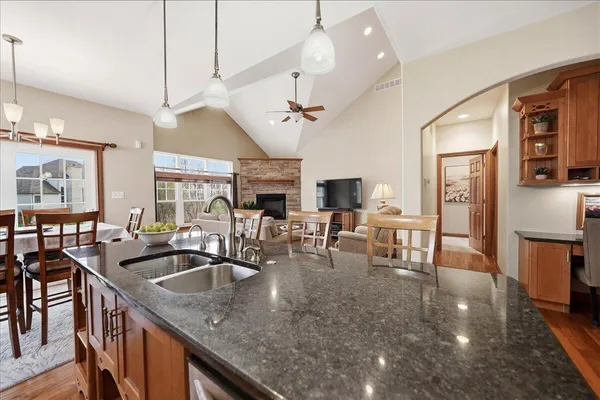 $623,900 | 1153 Vale Park Road, Valparaiso, IN 46385