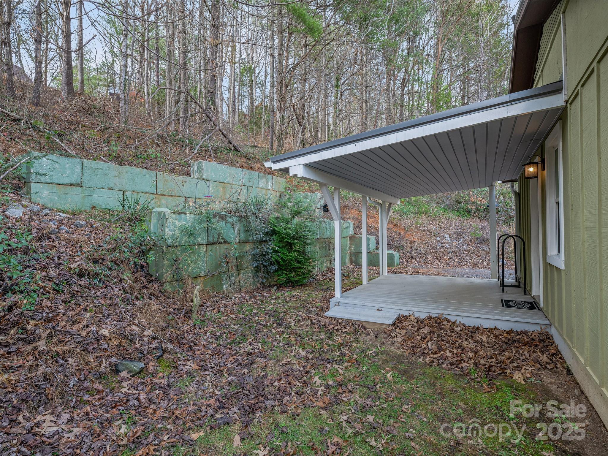 704 Old Fort Road Fairview, NC 28730 - Photo 25 of 36 Gallery Image 25
