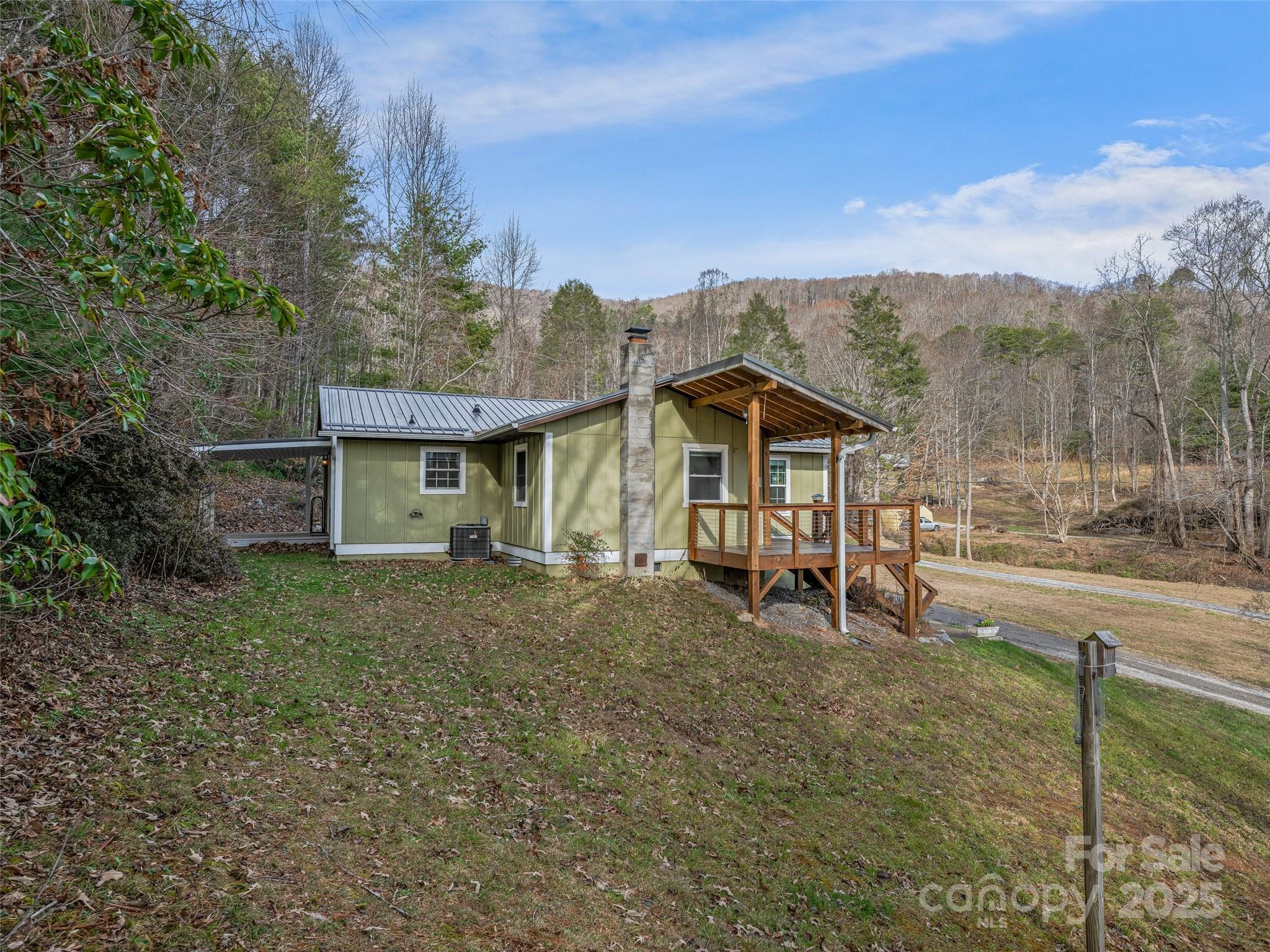 704 Old Fort Road Fairview, NC 28730 - Photo 27 of 36 Gallery Image 27