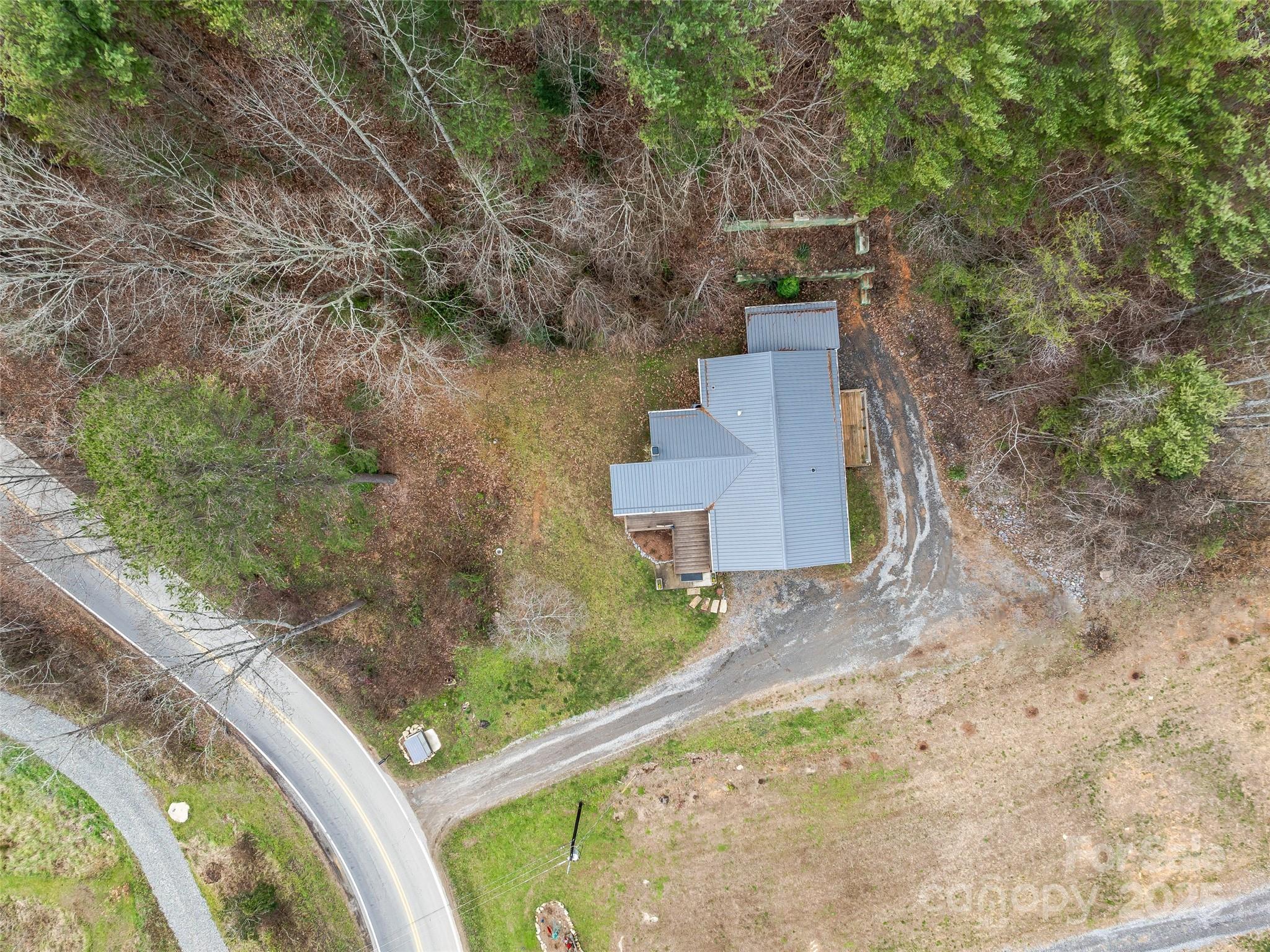 704 Old Fort Road Fairview, NC 28730 - Photo 32 of 36 Gallery Image 32