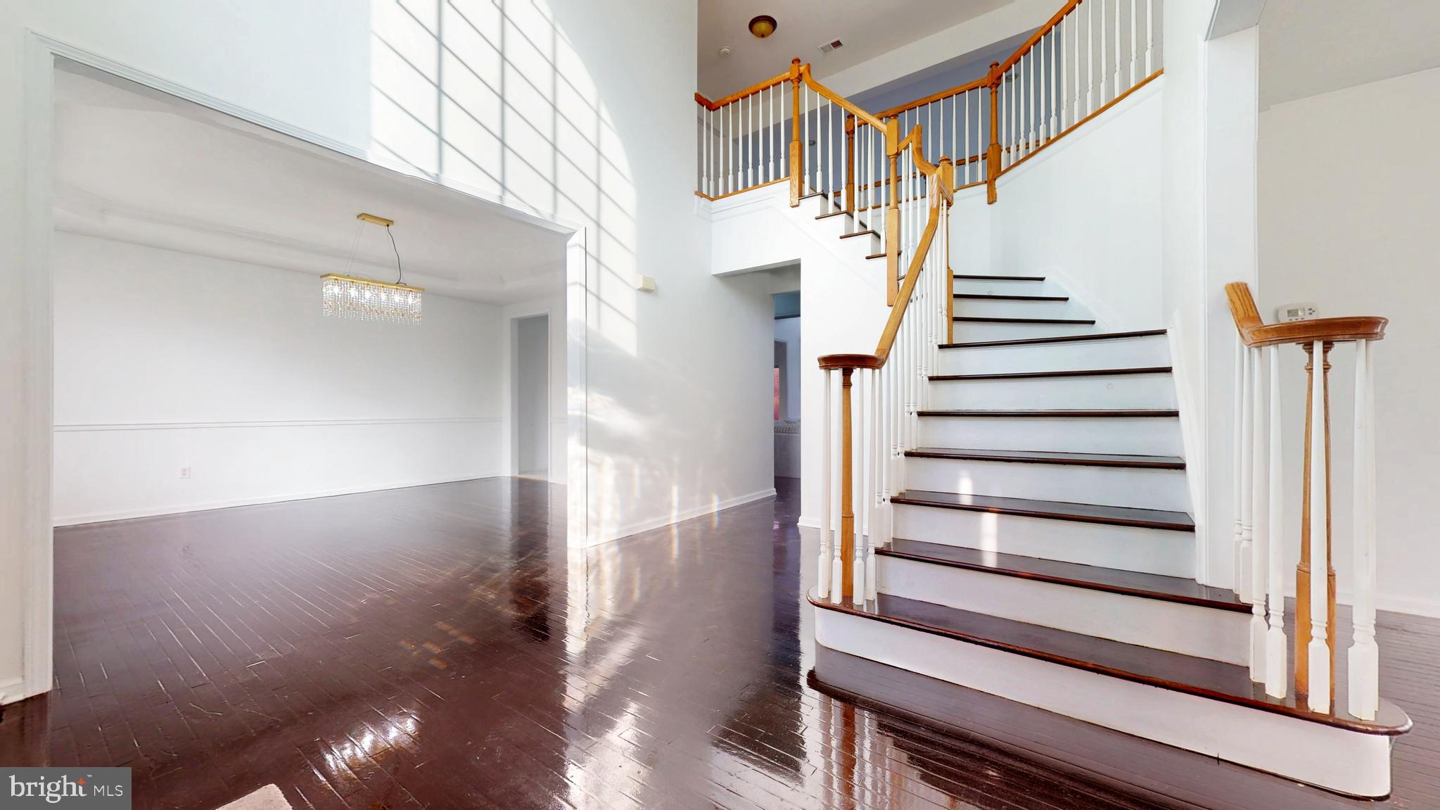 32 Vacari Way Tuckerton, NJ 08087 - Photo 21 of 50 Grand Staircase