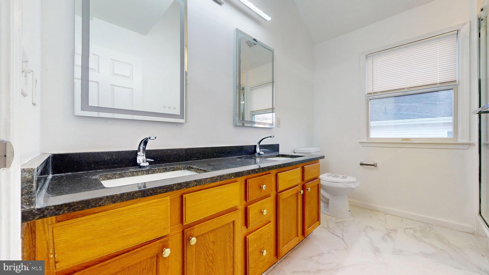 32 Vacari Way Tuckerton, NJ 08087 - Photo 36 of 50 Second Floor Hallway Bath