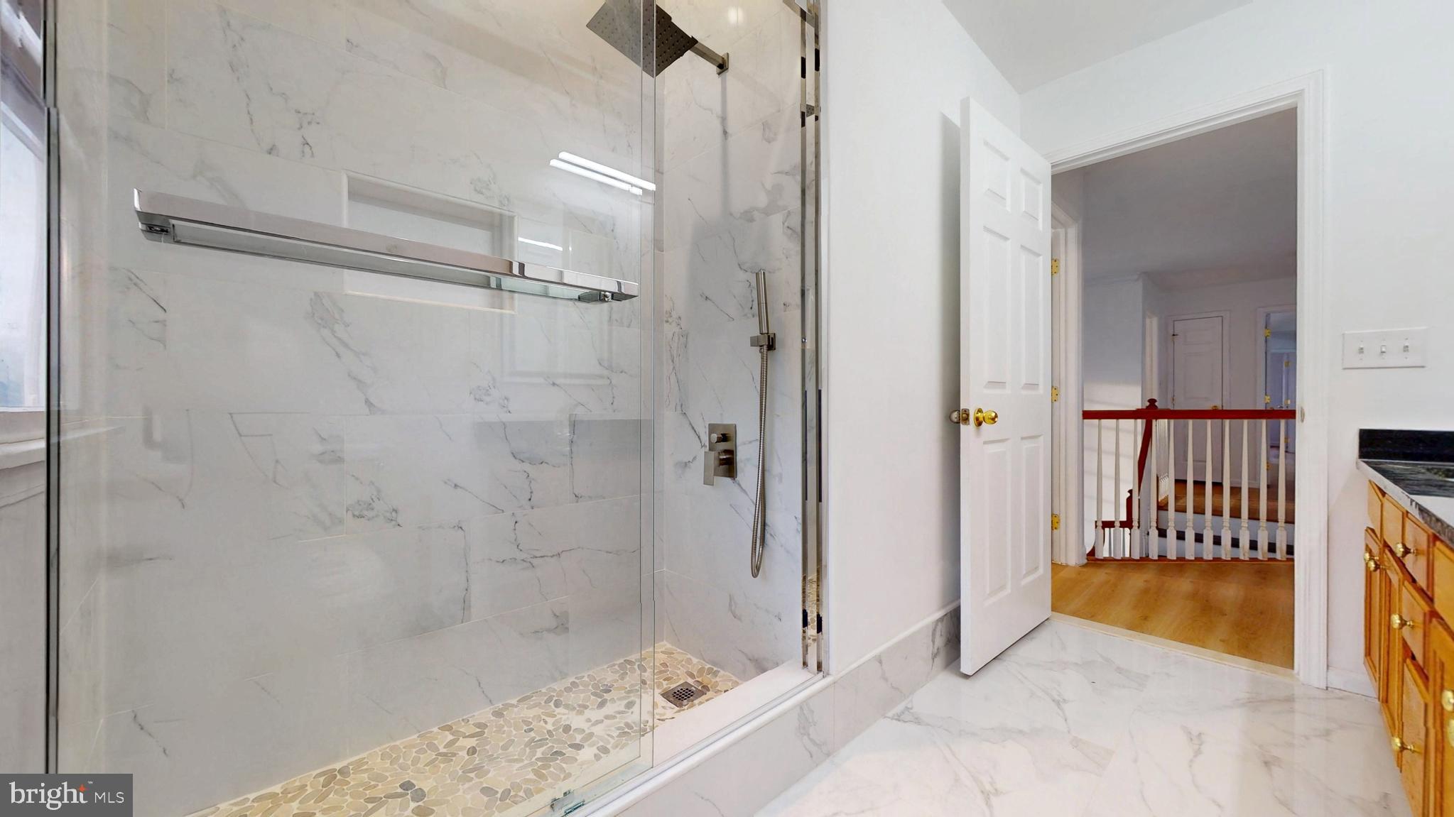 32 Vacari Way Tuckerton, NJ 08087 - Photo 37 of 50 Second Floor Hallway Bath