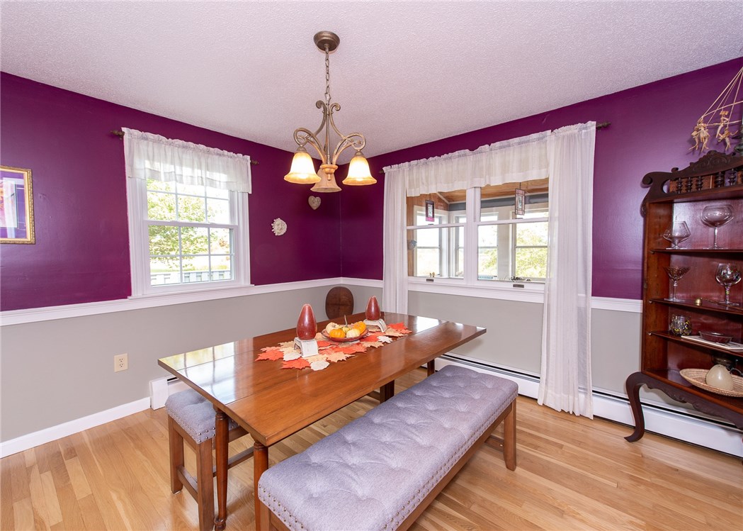 37 Baldwin Road Portsmouth, RI 02871 - Photo 13 of 50