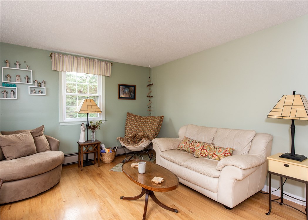 37 Baldwin Road Portsmouth, RI 02871 - Photo 15 of 50