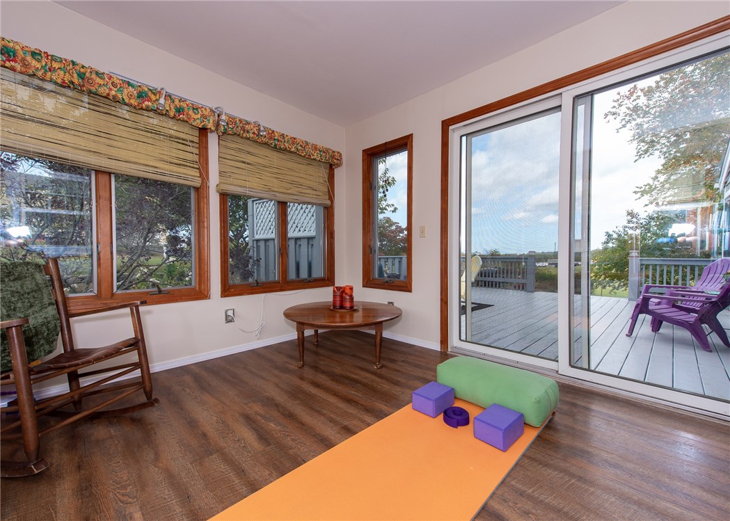 37 Baldwin Road Portsmouth, RI 02871 - Photo 19 of 50