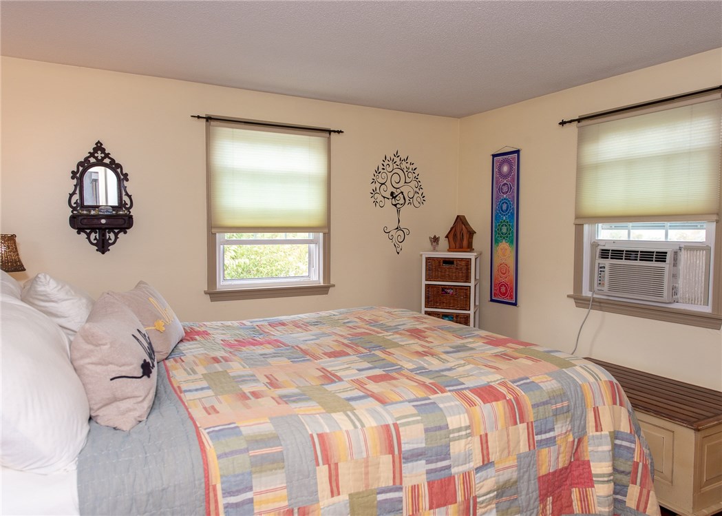 37 Baldwin Road Portsmouth, RI 02871 - Photo 28 of 50