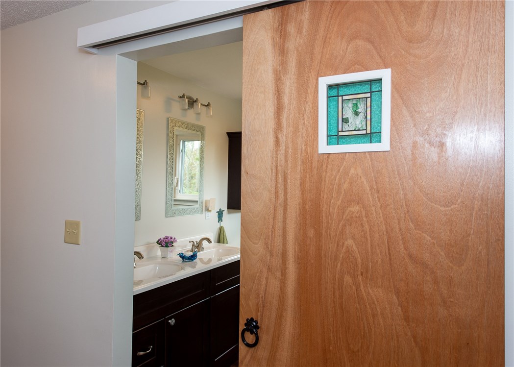 37 Baldwin Road Portsmouth, RI 02871 - Photo 35 of 50