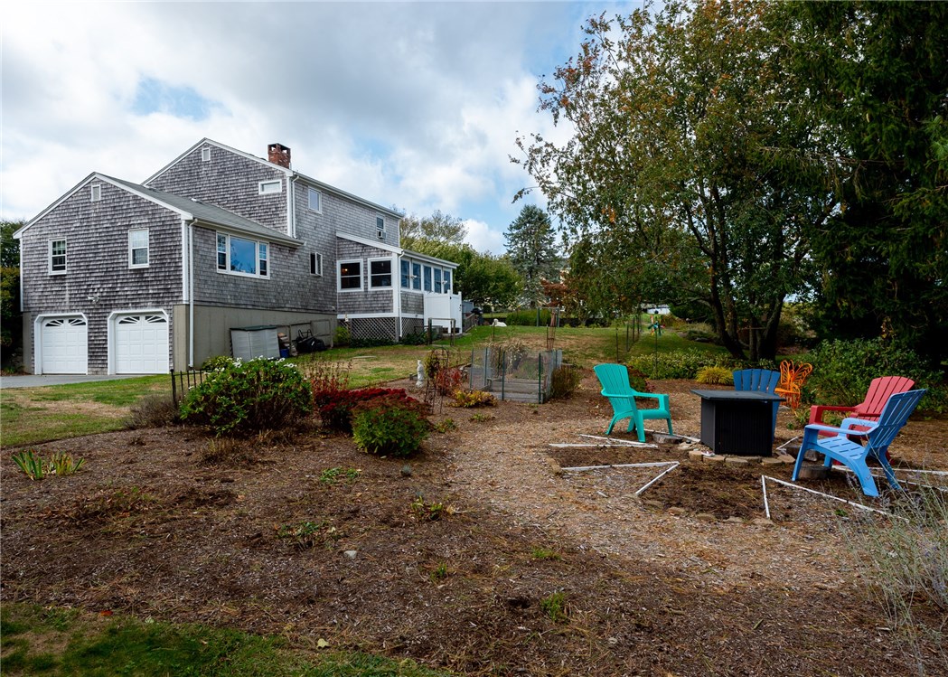 37 Baldwin Road Portsmouth, RI 02871 - Photo 41 of 50