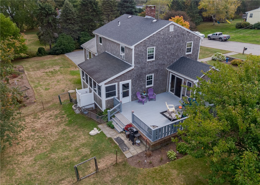 37 Baldwin Road Portsmouth, RI 02871 - Photo 45 of 50