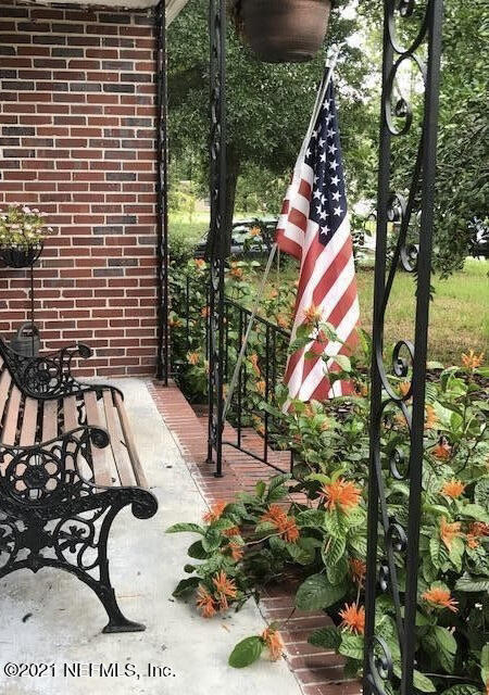 1677 Geraldine Drive Jacksonville, FL 32205 - Photo 4 of 52 f7d9da2ff91d54171391299a3fb49304l-m2xd-w