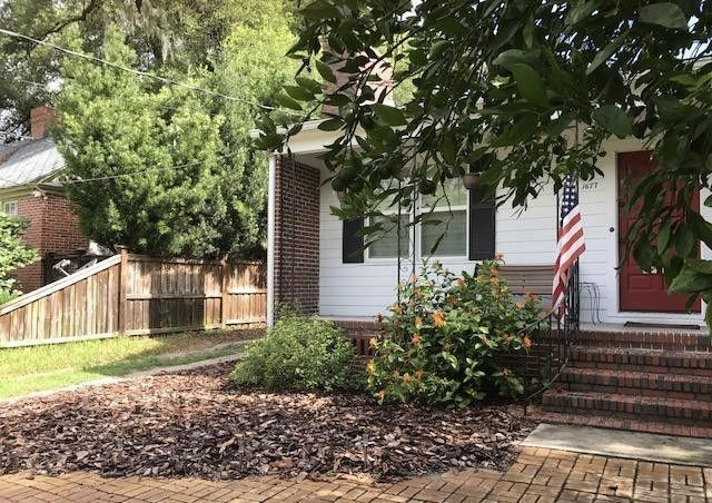 1677 Geraldine Drive Jacksonville, FL 32205 - Photo 45 of 52 a front view of a house with garden