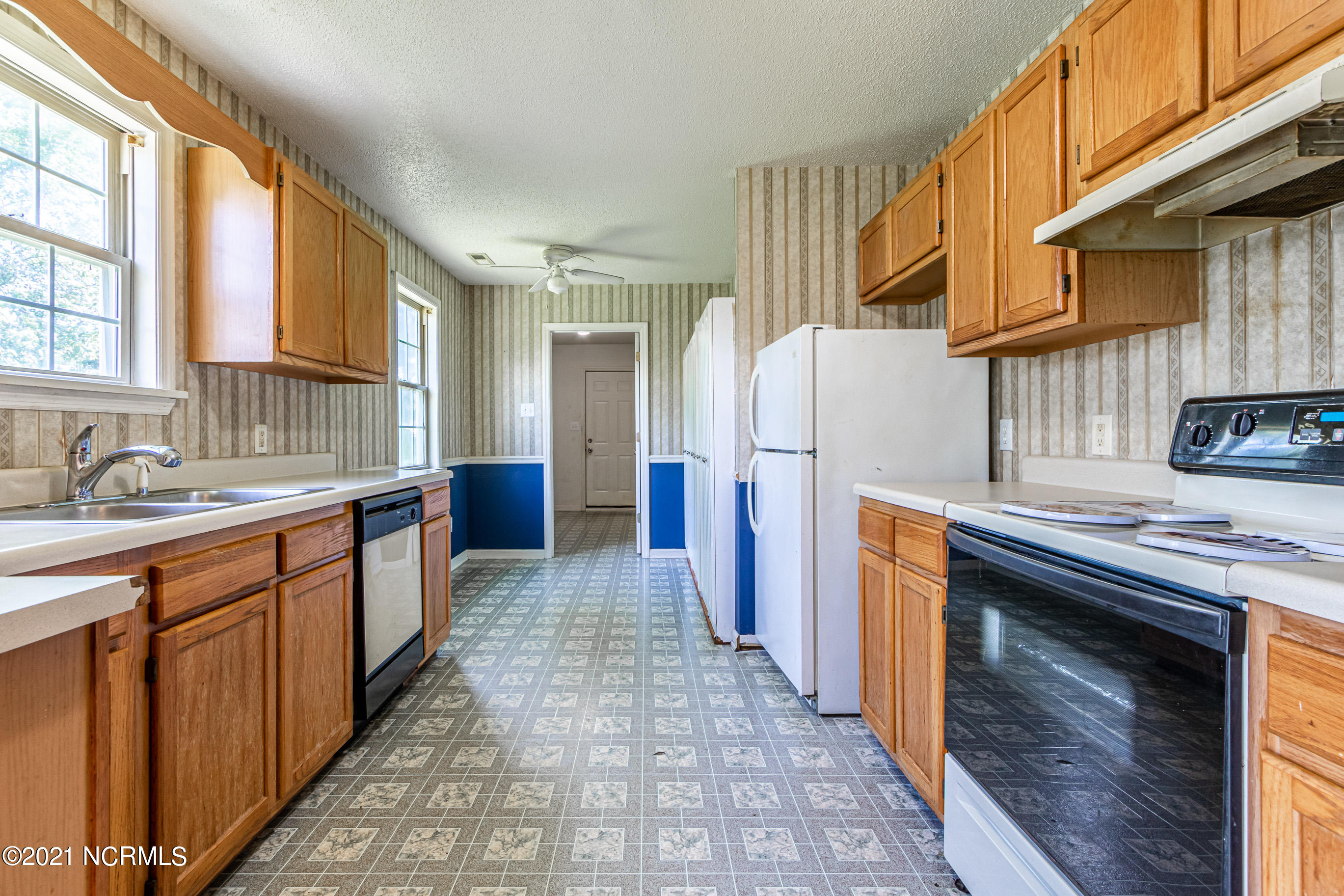 328 Running Road Jacksonville, NC 28546 - Photo 15 of 46 LindaY (1 of 1)-47