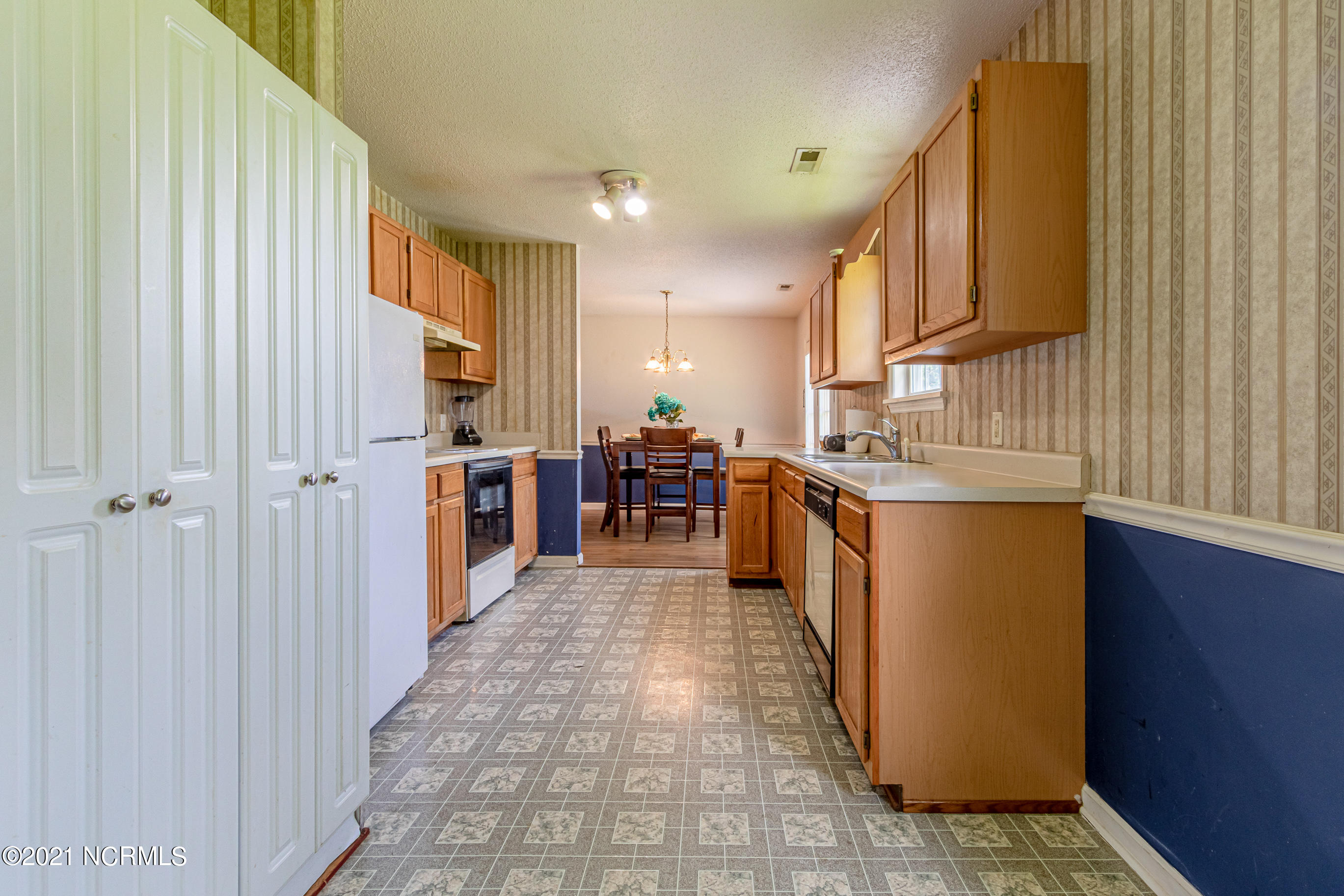 328 Running Road Jacksonville, NC 28546 - Photo 16 of 46 LindaY (1 of 1)-48