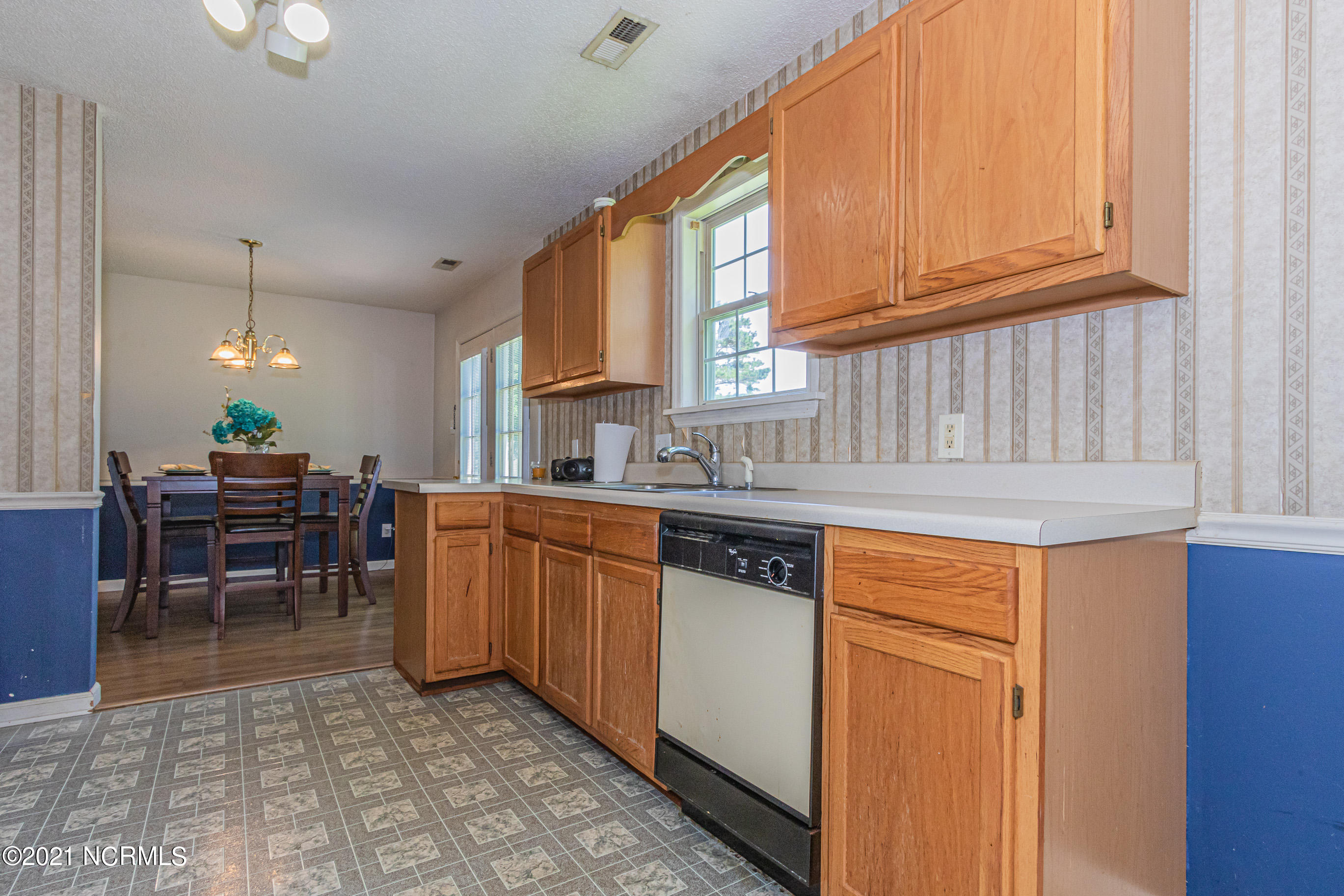 328 Running Road Jacksonville, NC 28546 - Photo 20 of 46 LindaY (1 of 1)-15
