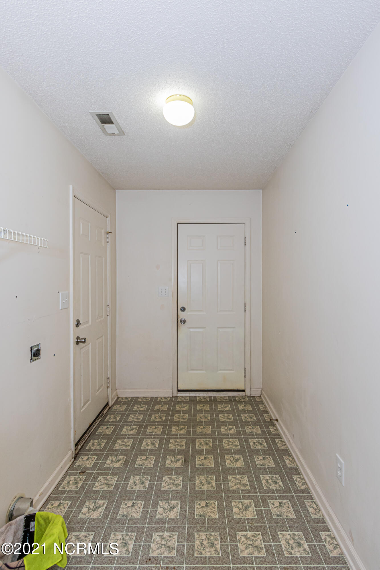 328 Running Road Jacksonville, NC 28546 - Photo 23 of 46 LindaY (1 of 1)-18