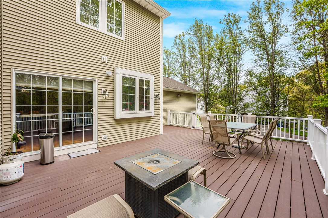 115 Castle Rocks Road Warwick, RI 02886 - Photo 31 of 40