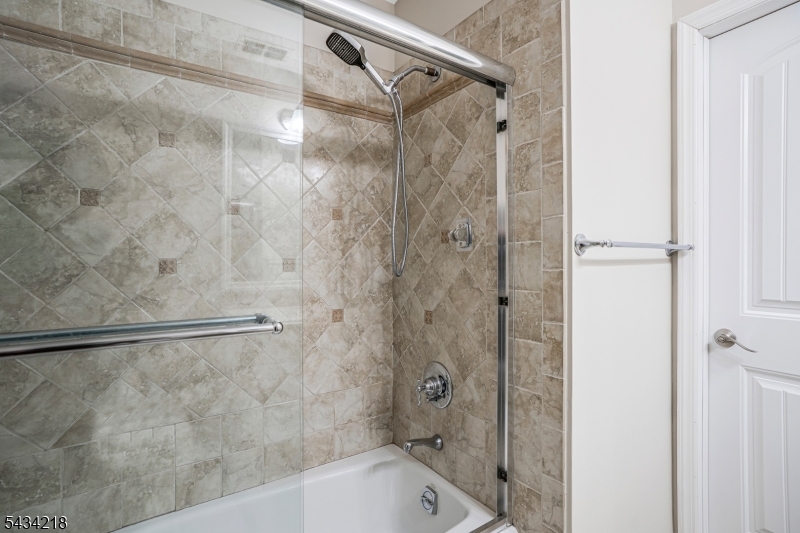 38 Fieldstone Road Bedminster, NJ 07921 - Photo 20 of 30