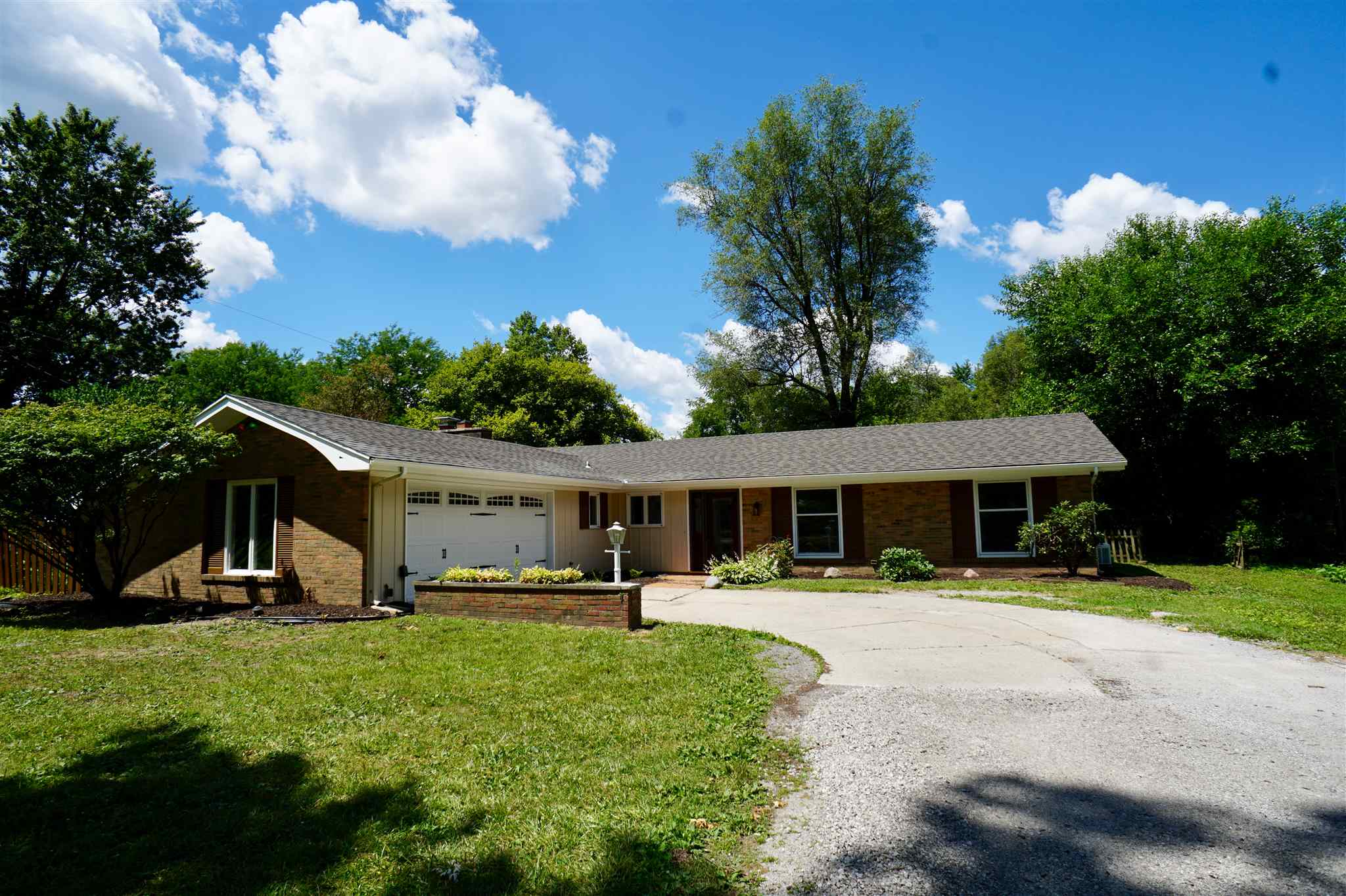 1940 Reckeweg Road Fort Wayne, IN 46804 - Photo 1 of 34