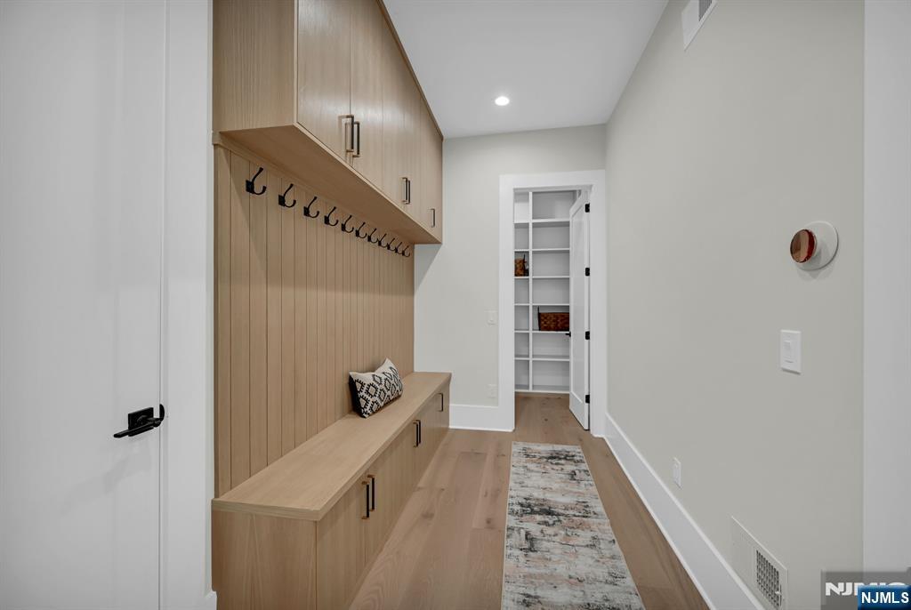 470 White Oak Ridge Road Short Hills, NJ 07078 - Photo 12 of 46