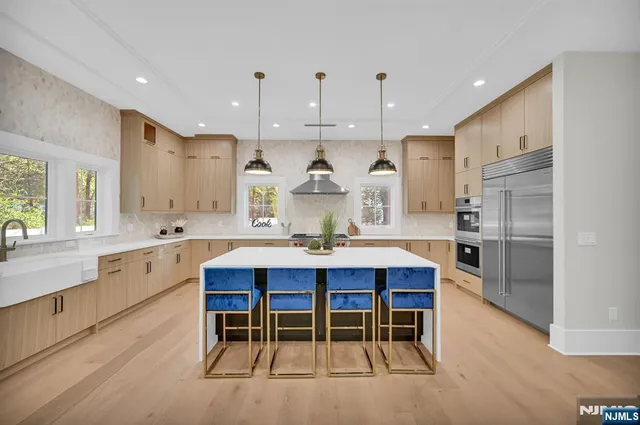 $3,499,000 | 470 White Oak Ridge Road, Short Hills, NJ 07078