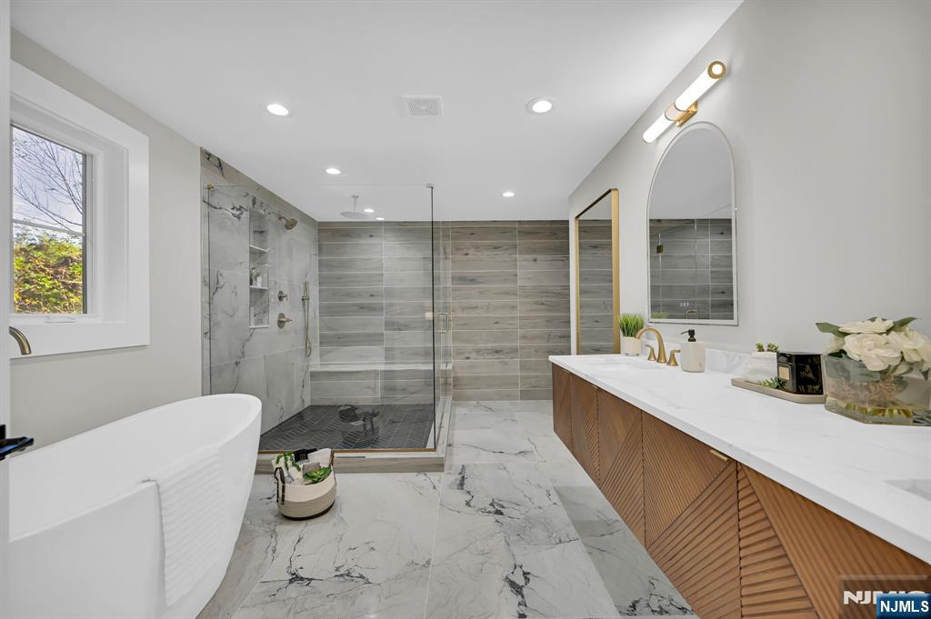 470 White Oak Ridge Road Short Hills, NJ 07078 - Photo 33 of 46