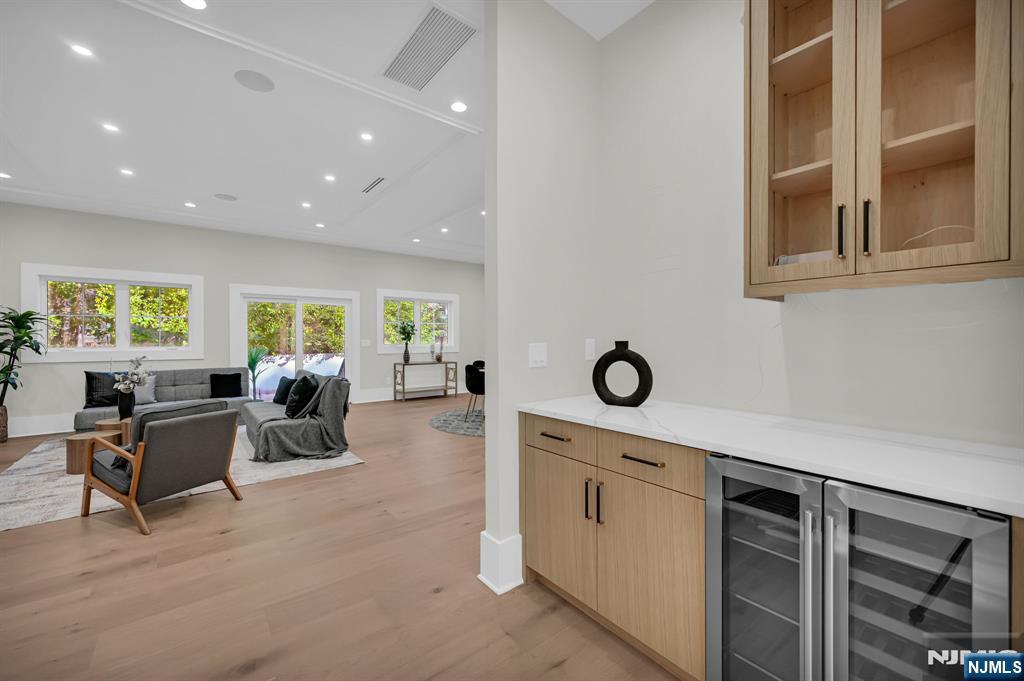 470 White Oak Ridge Road Short Hills, NJ 07078 - Photo 9 of 46