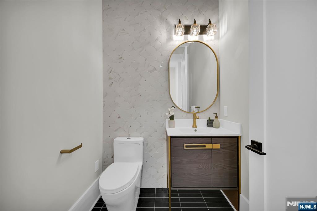 470 White Oak Ridge Road Short Hills, NJ 07078 - Photo 10 of 46