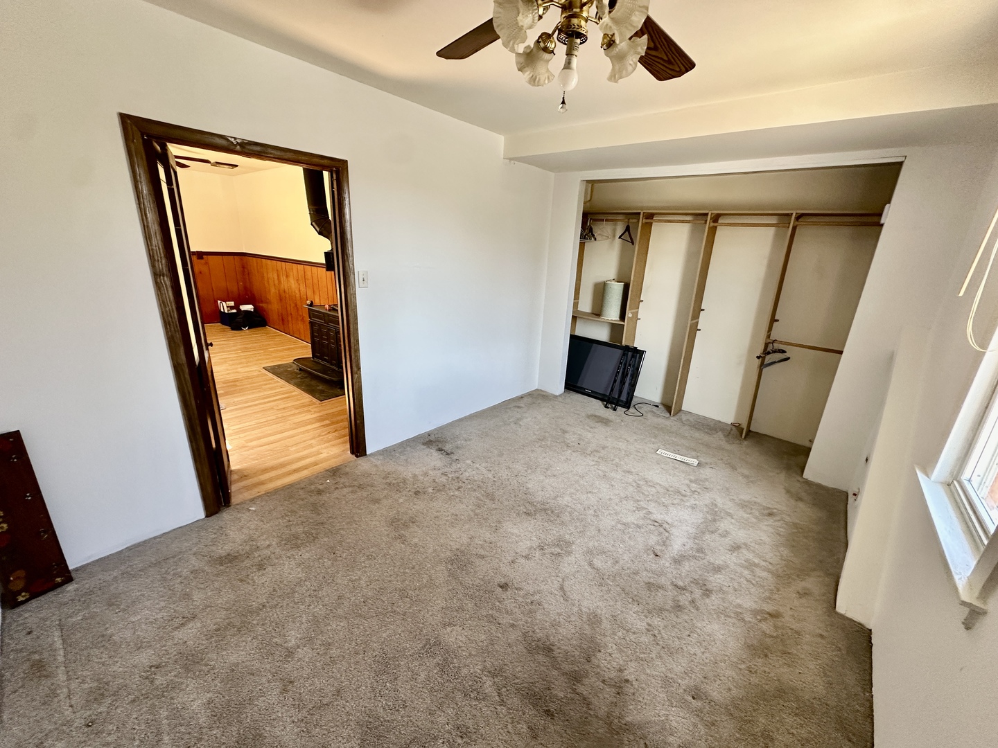 36634 North Iola Avenue Ingleside, IL 60041 - Photo 3 of 11