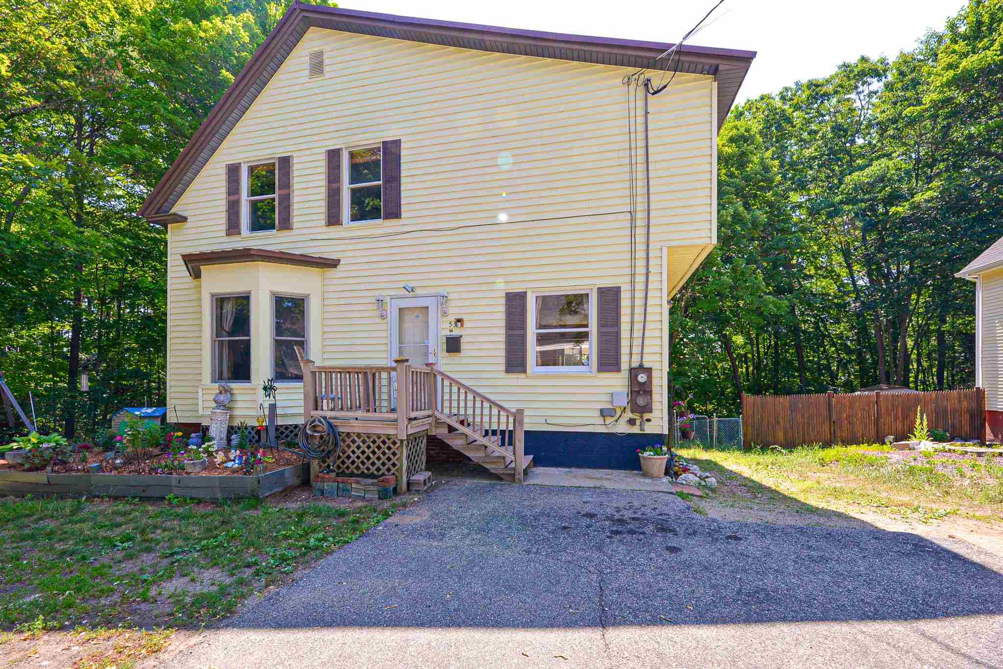 53 Linden Street Rochester, NH 03867 - Photo 1 of 40