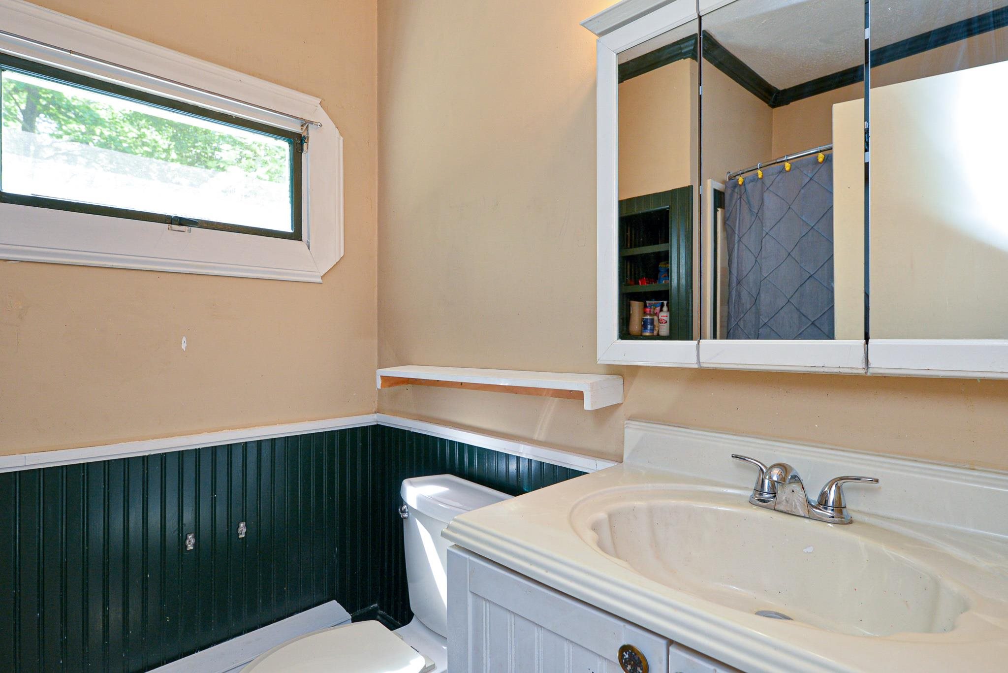 53 Linden Street Rochester, NH 03867 - Photo 16 of 40