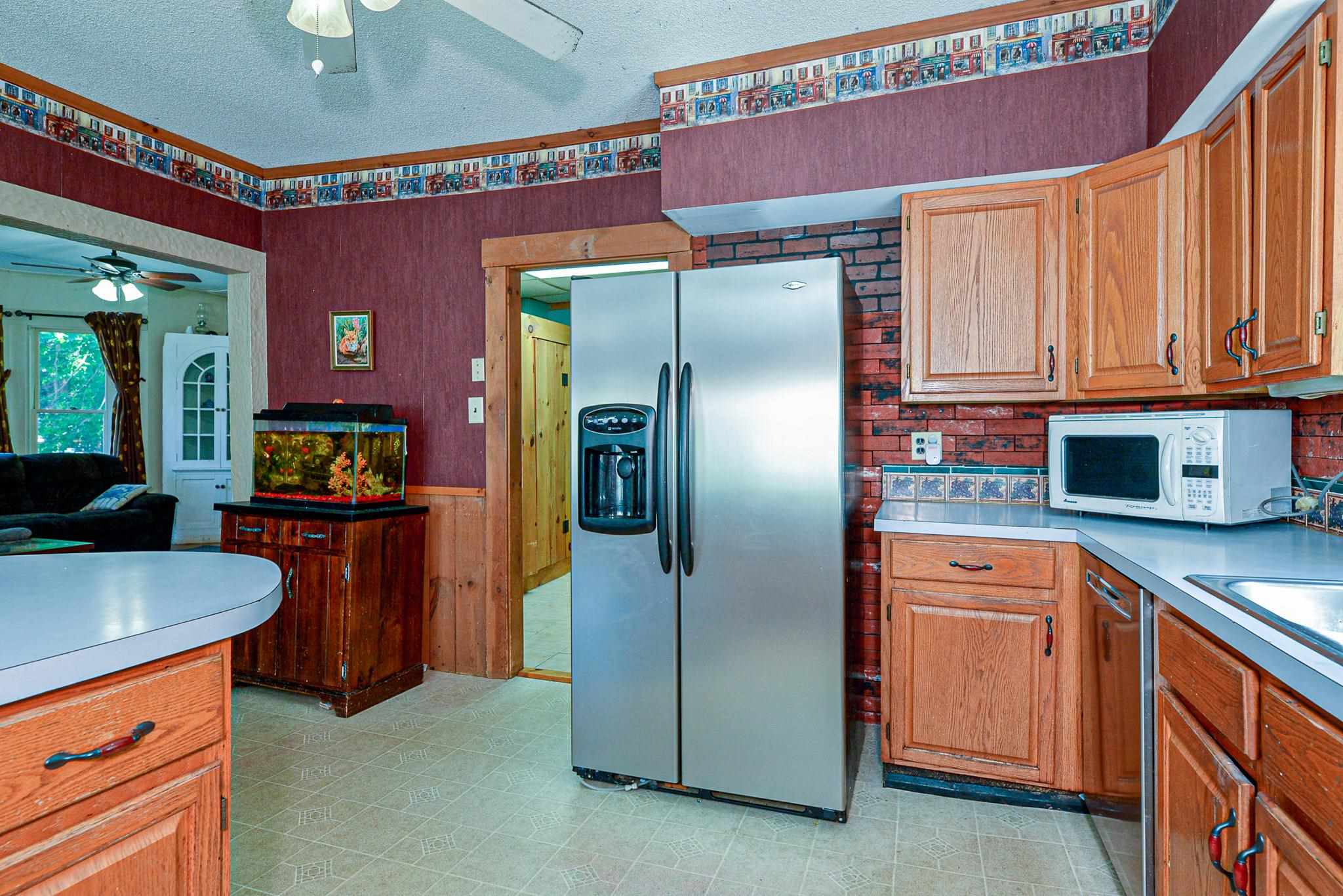 53 Linden Street Rochester, NH 03867 - Photo 8 of 40