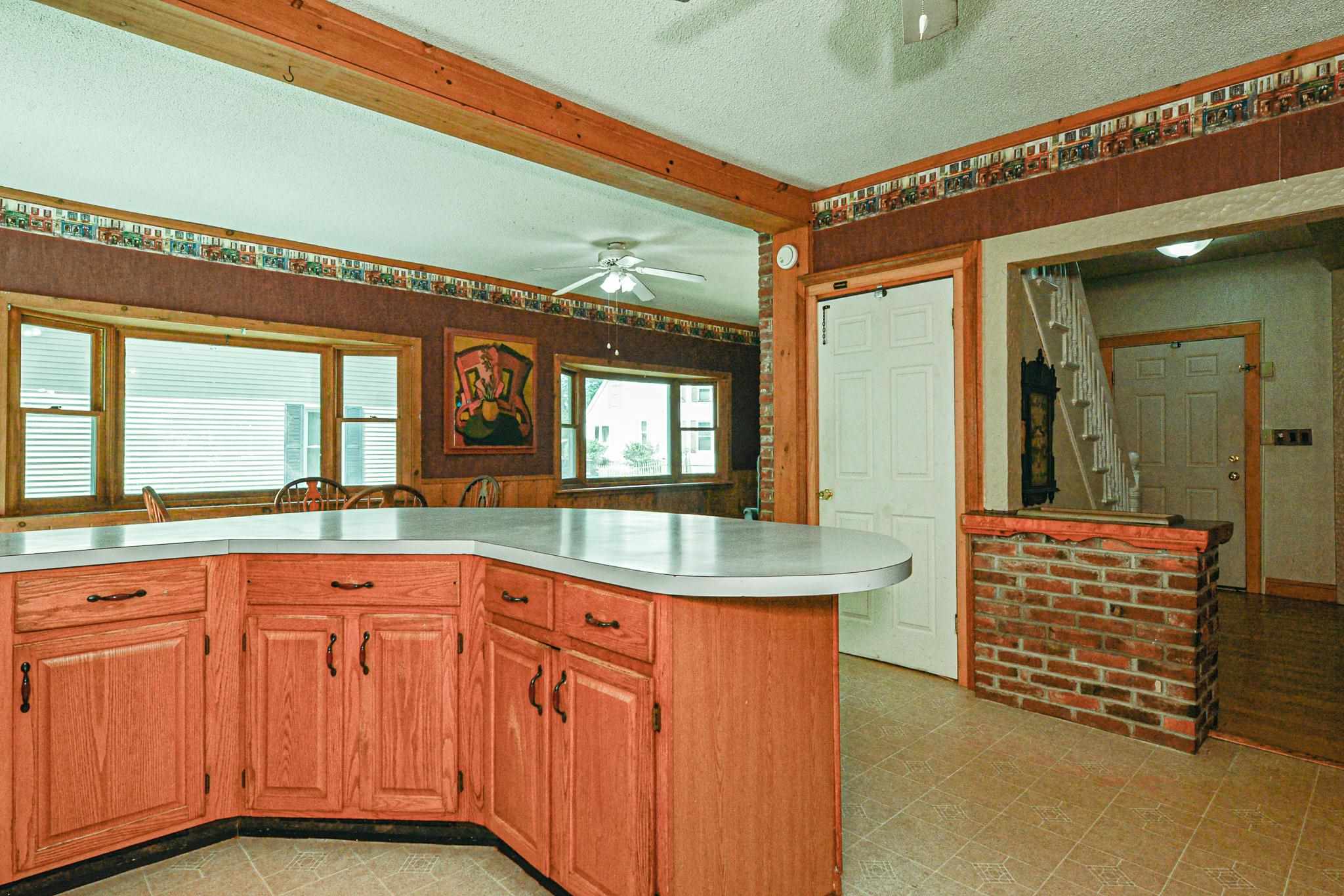 53 Linden Street Rochester, NH 03867 - Photo 10 of 40