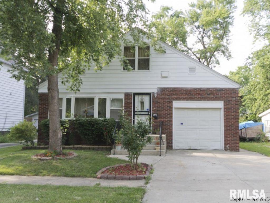 520 Williams Street Springfield, IL 62704 - Photo 1 of 9