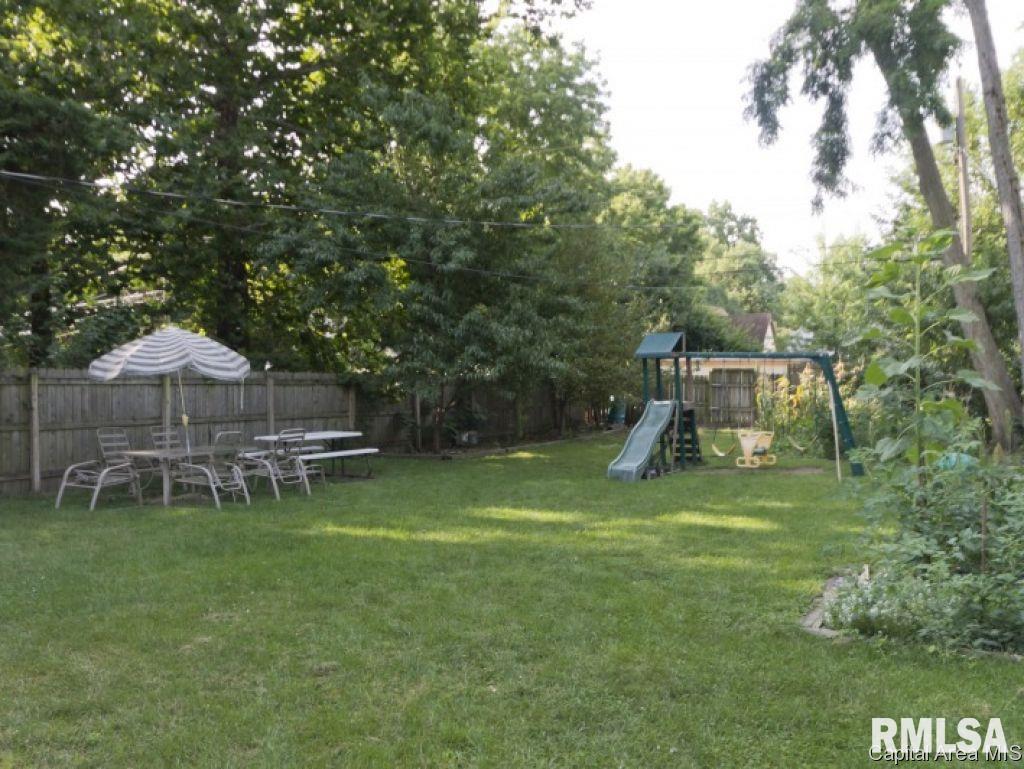 520 Williams Street Springfield, IL 62704 - Photo 2 of 9