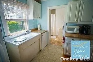 $3,200 | 28 White's Lane, Unit 6, Aquebogue, NY 11901