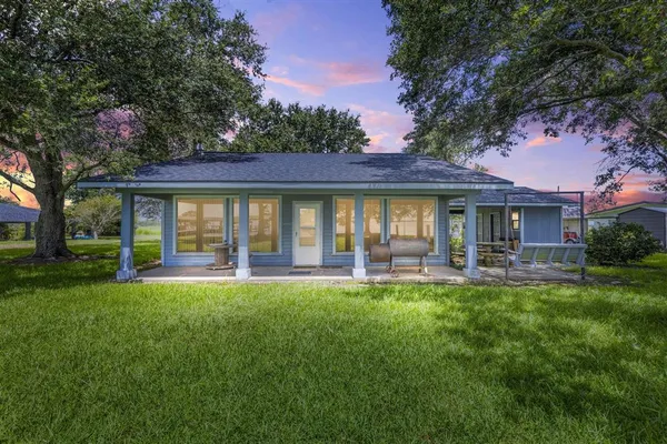 $395,000 | 6527 Morgan Shore's Road, Lake Arthur, LA 70549