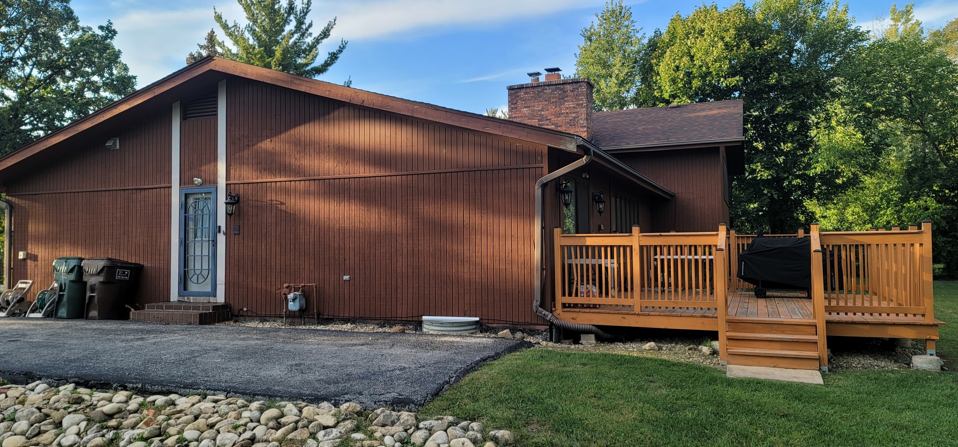 1045 Wingate Road Olympia Fields, IL 60461 - Photo 25 of 28 a front view of a house with garden