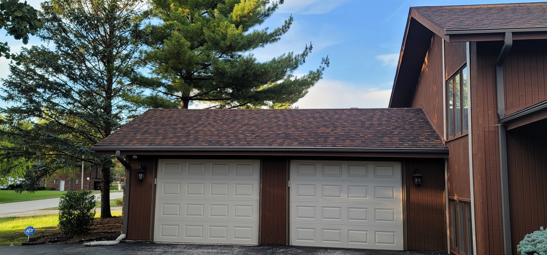 1045 Wingate Road Olympia Fields, IL 60461 - Photo 3 of 28 a house with trees in the background